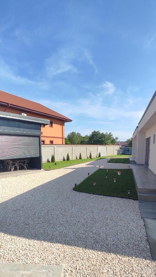 Casutele Amaliei Hotell Corbu  Exteriör bild